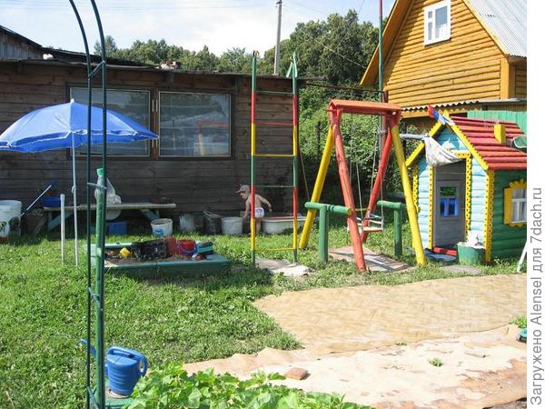 Детский участок на даче Детский участок на даче