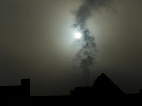 Цвет дыма может рассказать о состоянии дымохода Цвет дыма может рассказать о состоянии дымохода