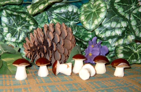 Грибы из каштана Грибы из каштана