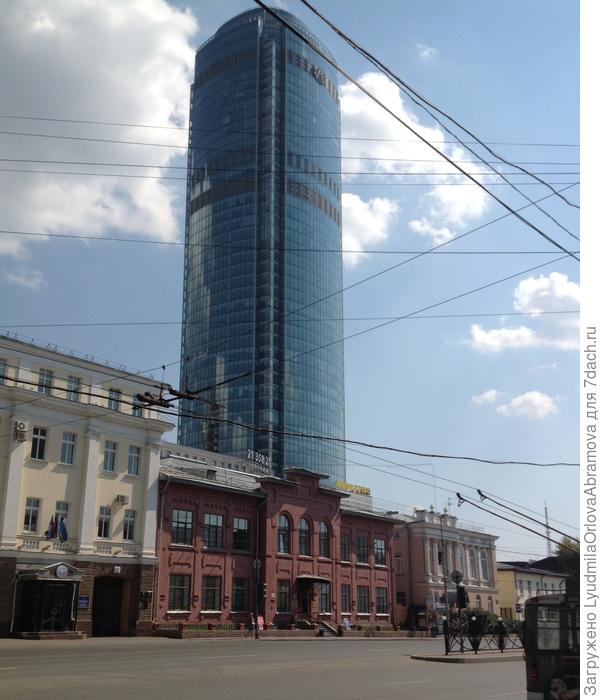 вид на небоскреб Высоцкий вид на небоскреб Высоцкий