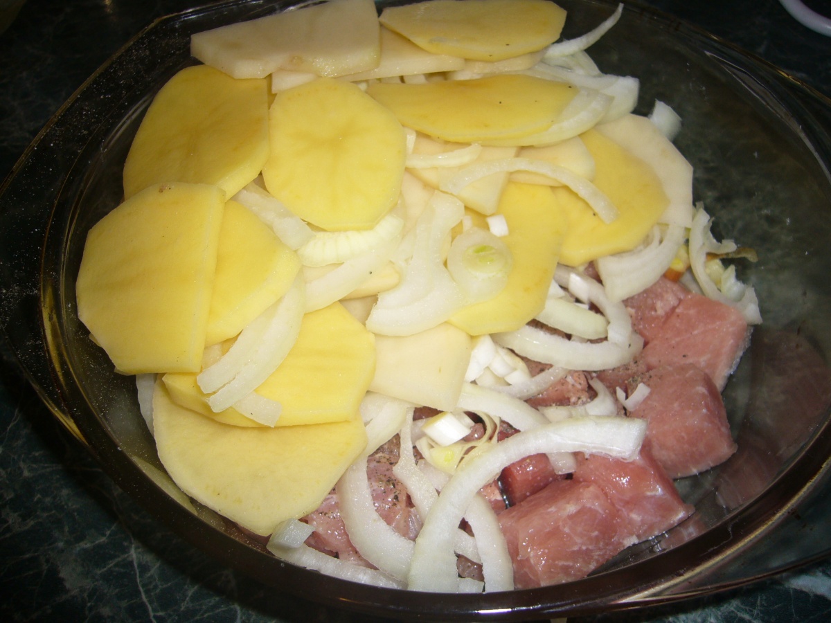 Мясо по французски с кабачками в духовке рецепт Мясо по французски с кабачками в духовке рецепт