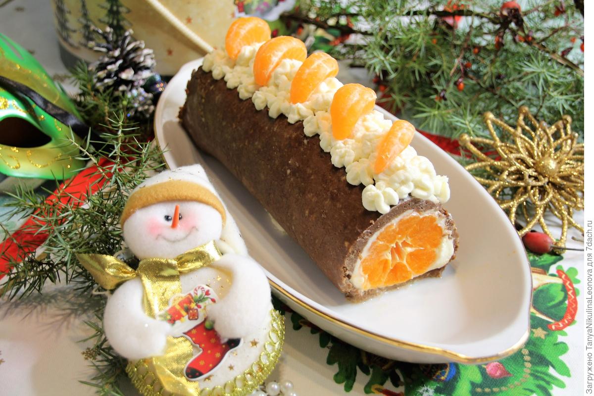 Рулет из печенья с мандаринами и сливочным сыром (без выпечки)