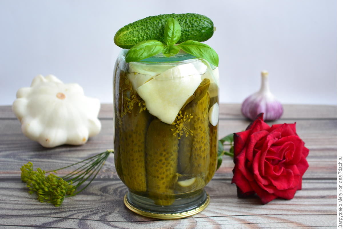 Консервированные огурцы с патиссонами (на зиму)