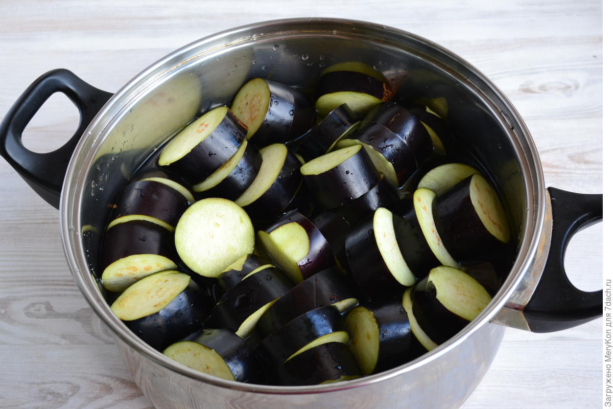 Баклажаны в томатной заливке (на зиму)
