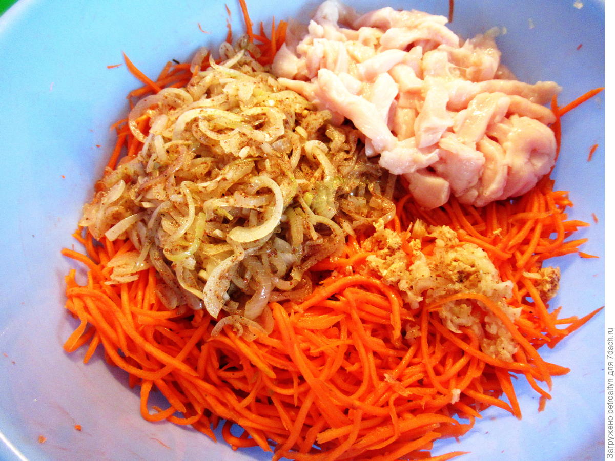 Салат с корейской морковью и осьминогом