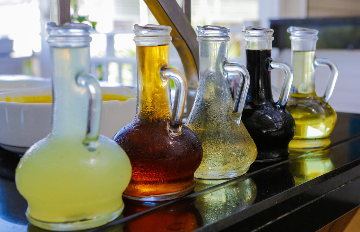 Уксус, настоянный на укропе и черном перце