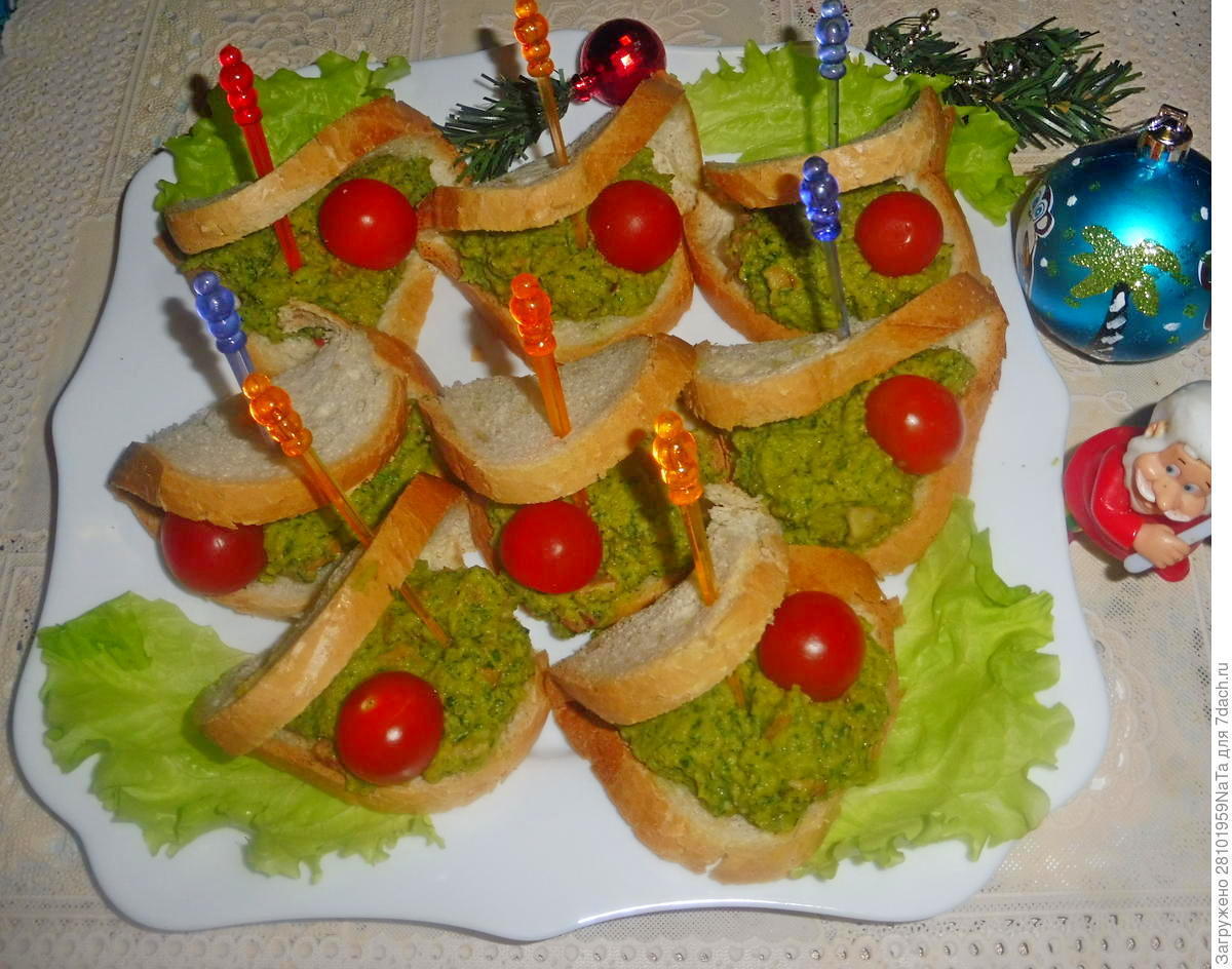 Бутерброд с зеленым горошком