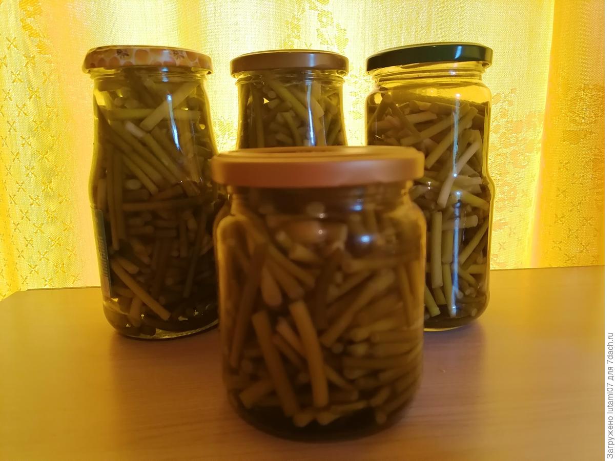 Стрелки чеснока маринованные