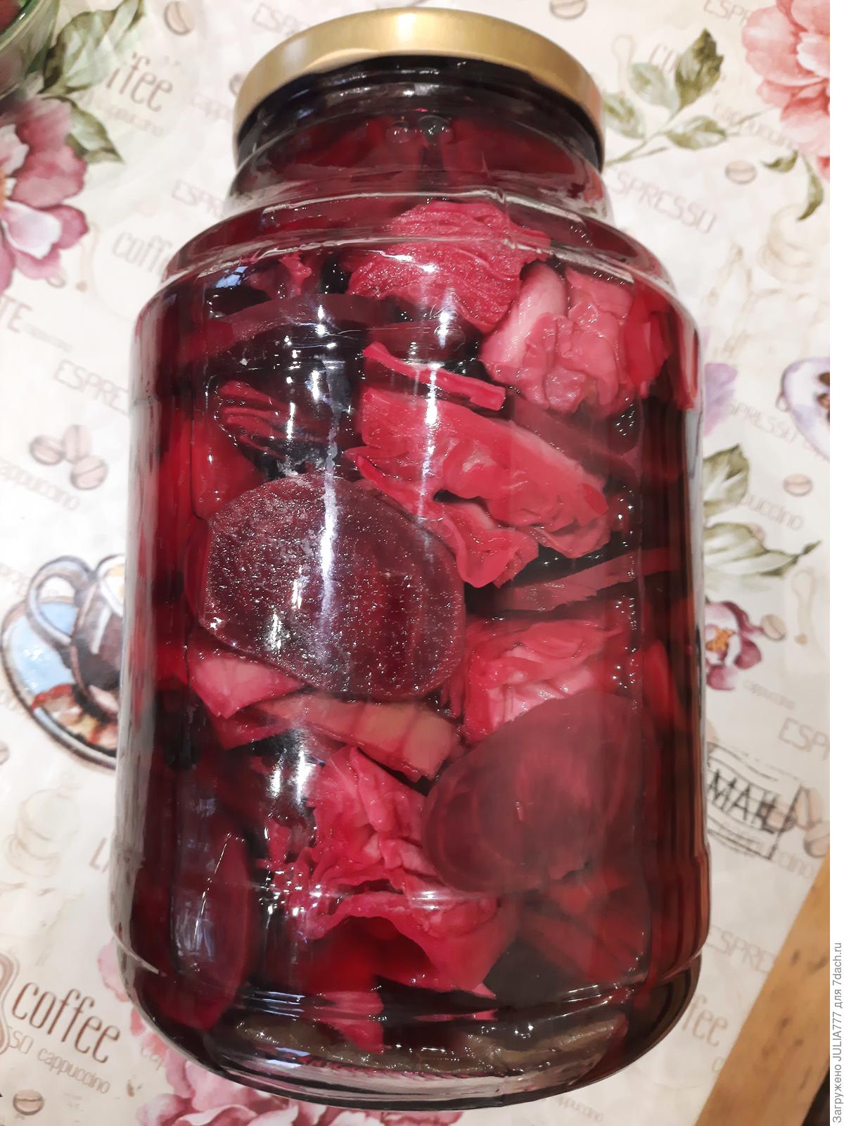 Маринованная капуста со свеклой на зиму в банках рецепты