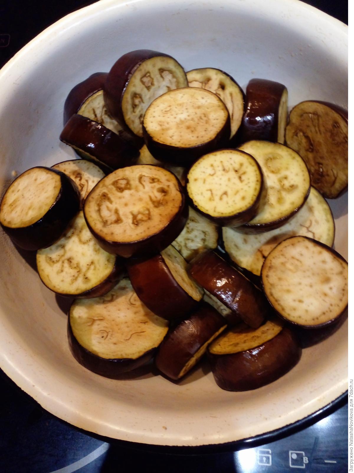 Баклажаны в маринаде с чесноком (на зиму)