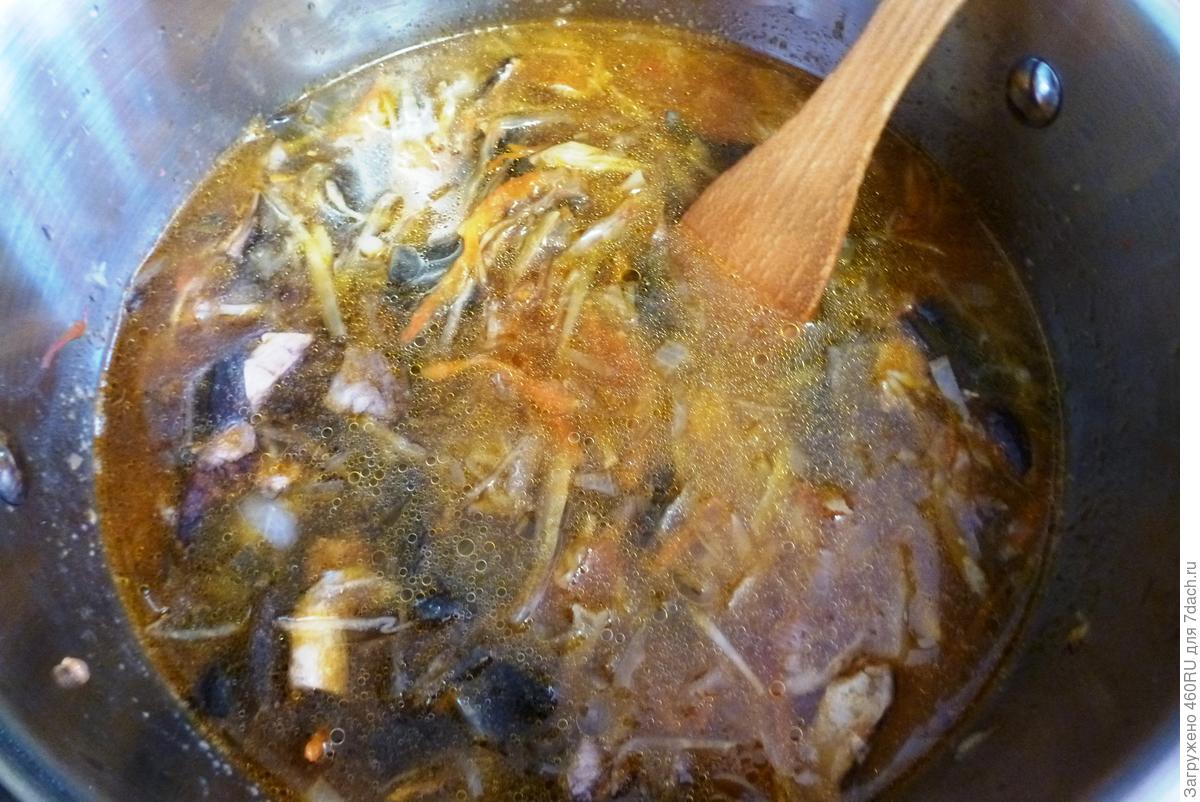 Грибная солянка с капустой