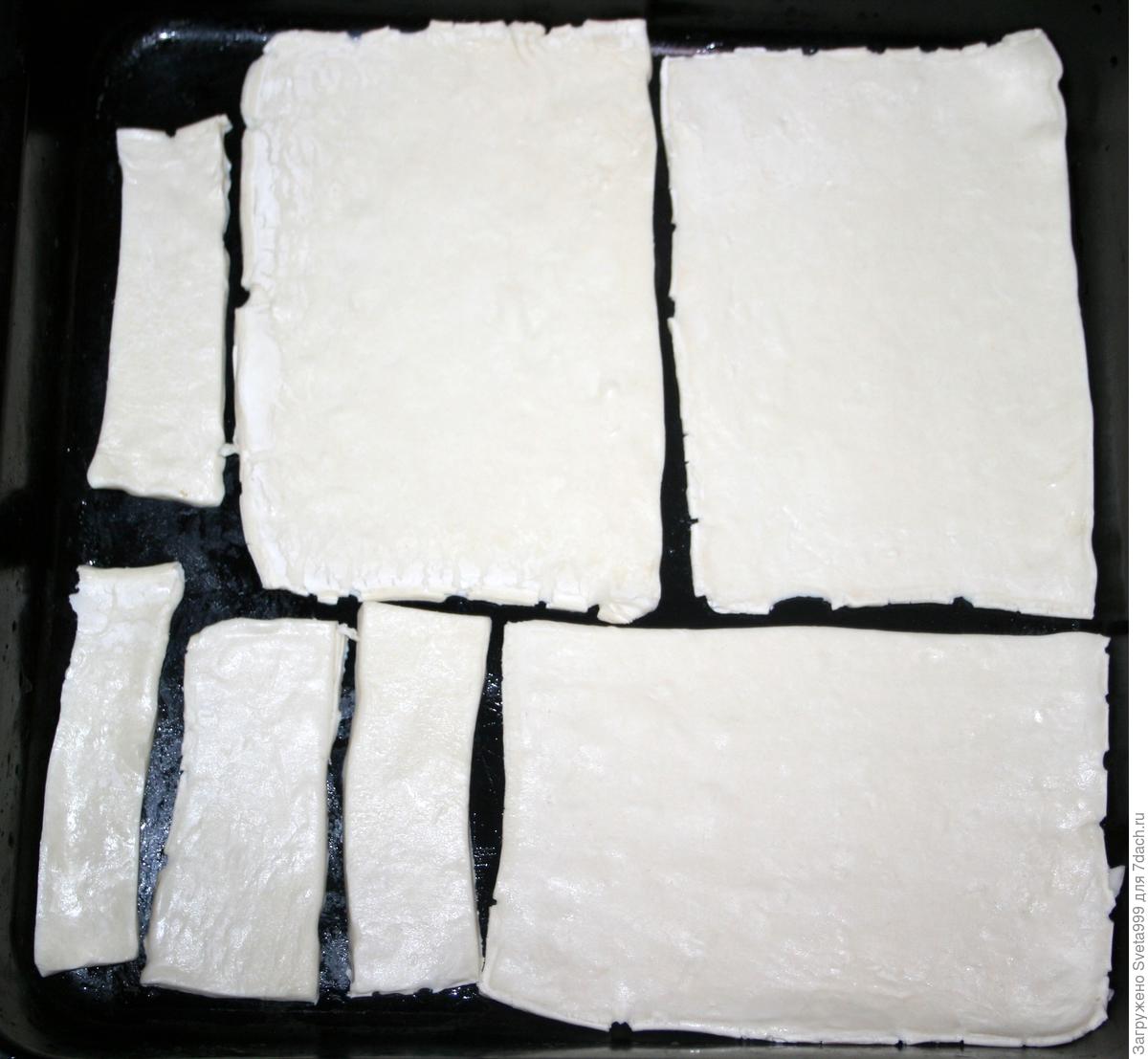 Слоёный тарт с творожно-сырной начинкой и сладким перцем