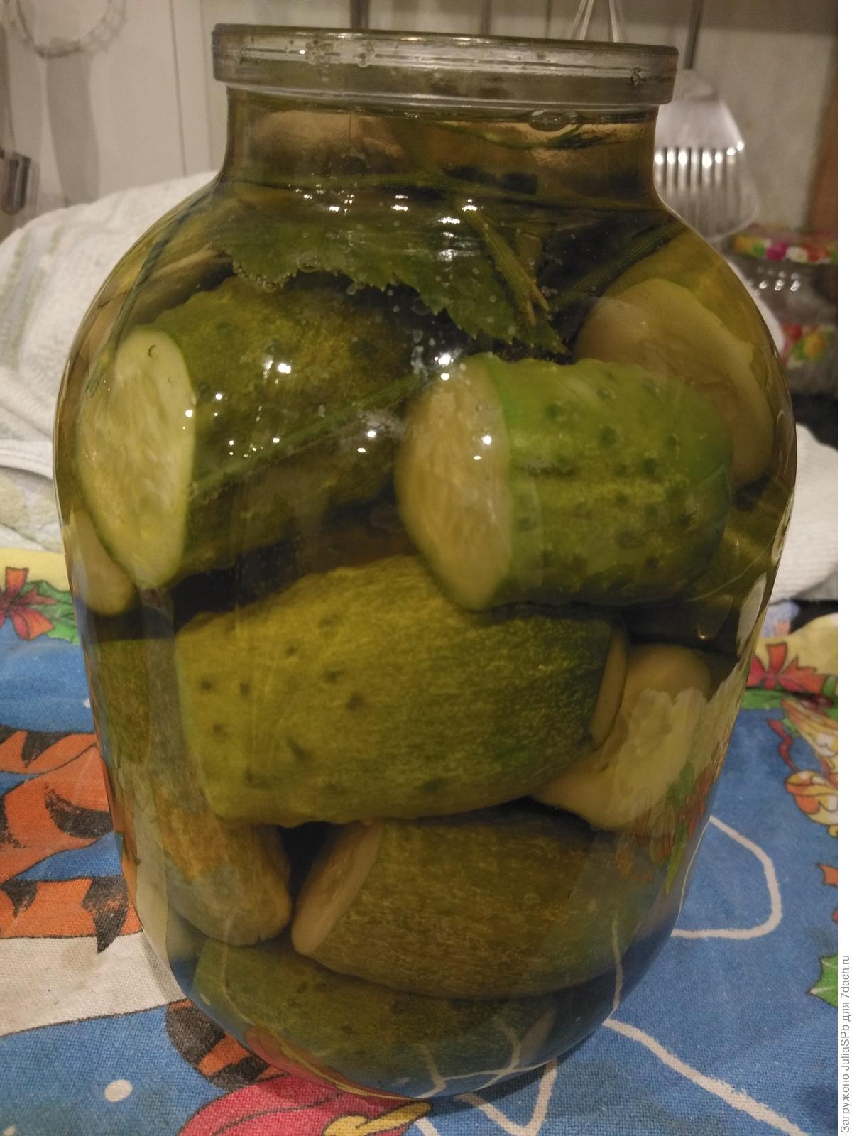 Хрустящие маринованные огурцы 