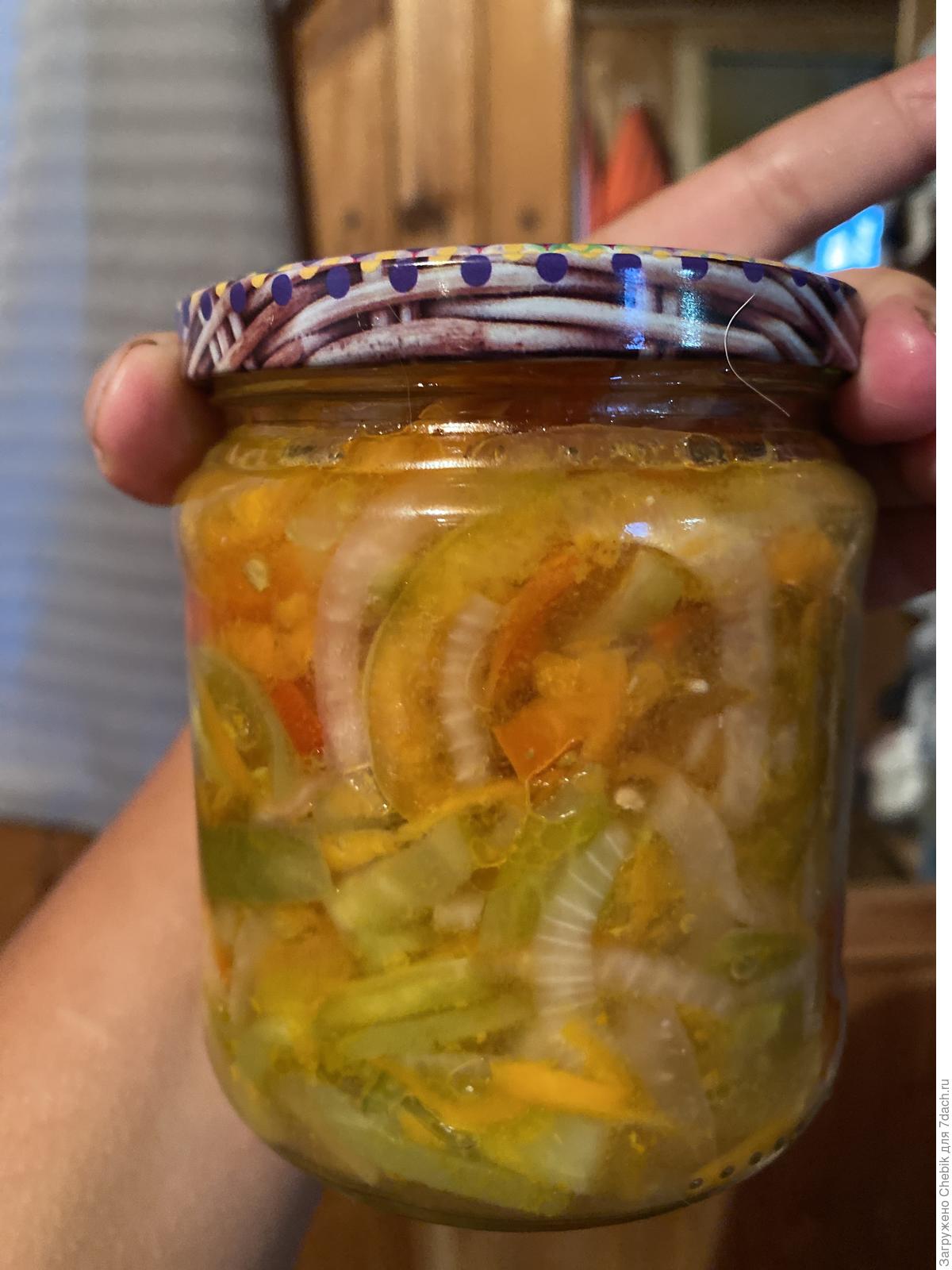 Салат из помидоров с морковью и болгарским перцем (на зиму)