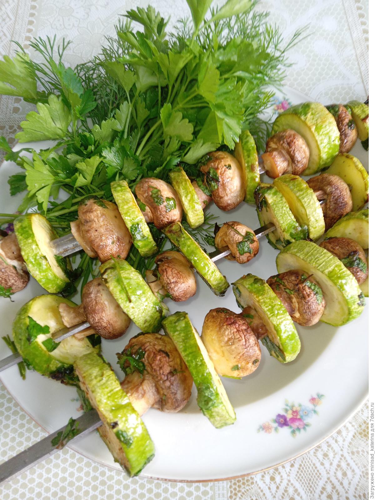 Закуска из кабачков и шампиньонов