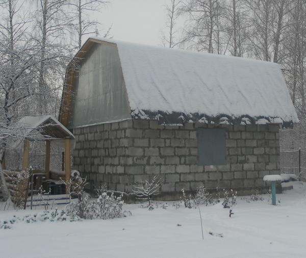 дом зимой