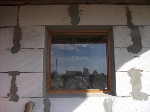 глухое окно в предбанник