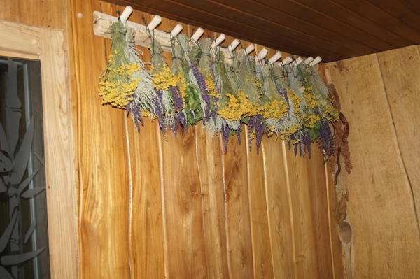 Вот такие букетики еще мастерим для аромата.