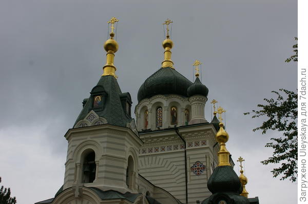 Храм Воскресения Господня в Форосе