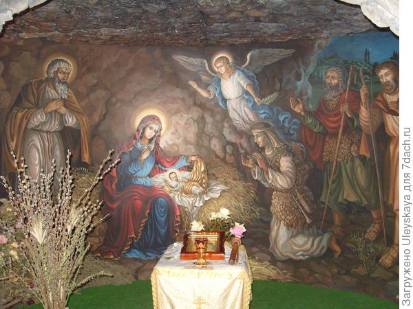 В часовне Рождества Христова, Ласпи, Крым