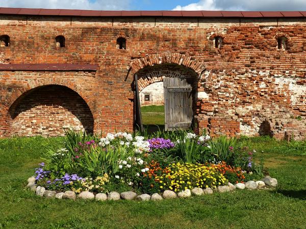 До недавнего времени камень в садах практически отсутствовал