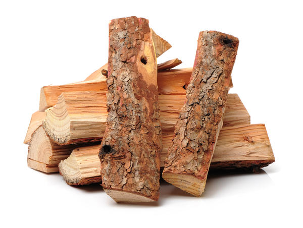 Хвойные дрова ценят за неповторимый смолистый аромат