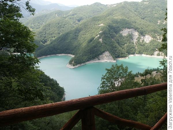 панорама плотины