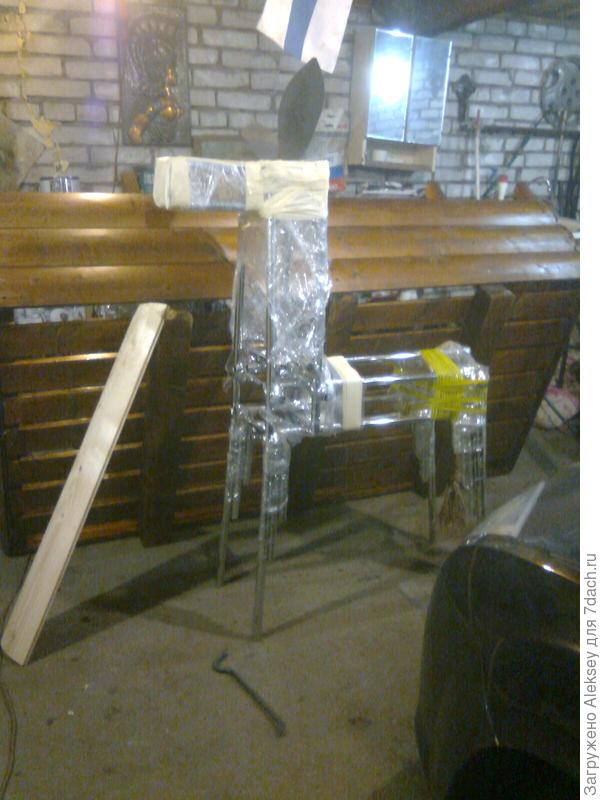 Телега-клумба