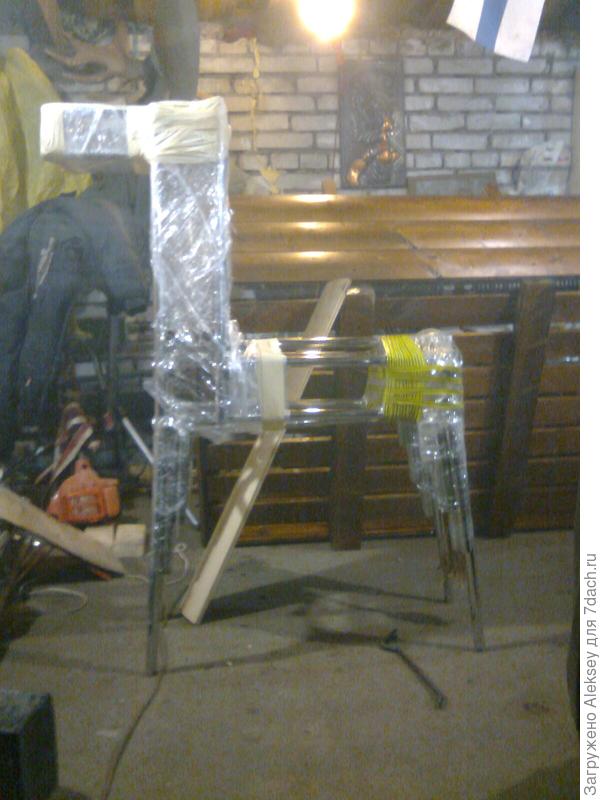 Телега-клумба