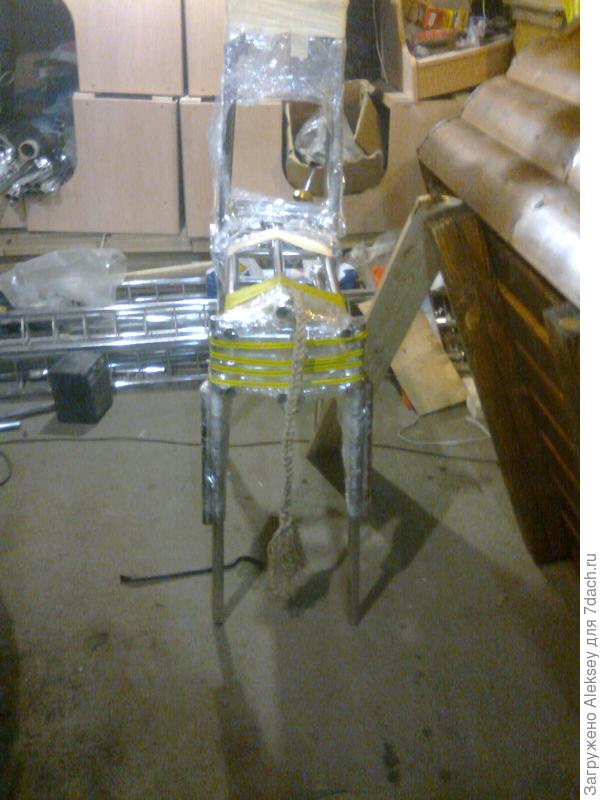 Телега-клумба