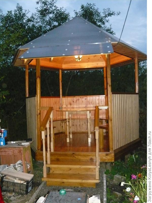 Наша уютная беседка