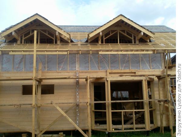 Строим домик для всей семьи!