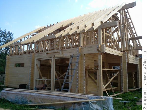 Строим домик для всей семьи!