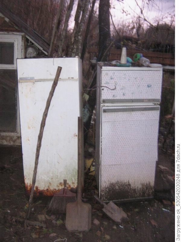 умывальник из старого холодильника