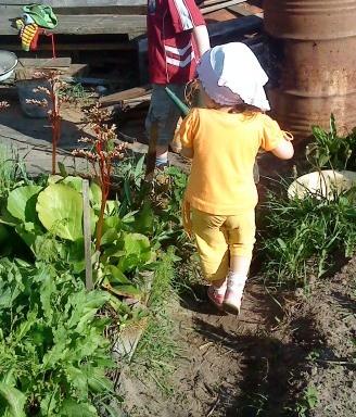 Маленькая помощница