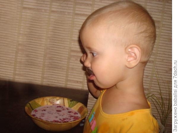 Кушаем малинку