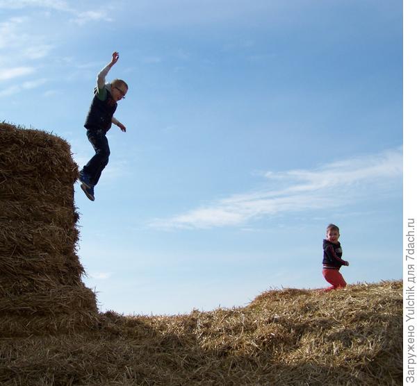 Раз есть откуда спрыгнуть - прыгаем)