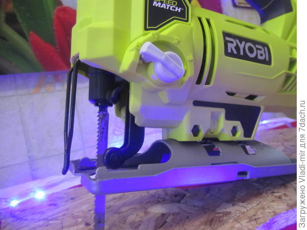 Аккумуляторный лобзик