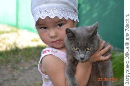 Приключения Киры на даче)