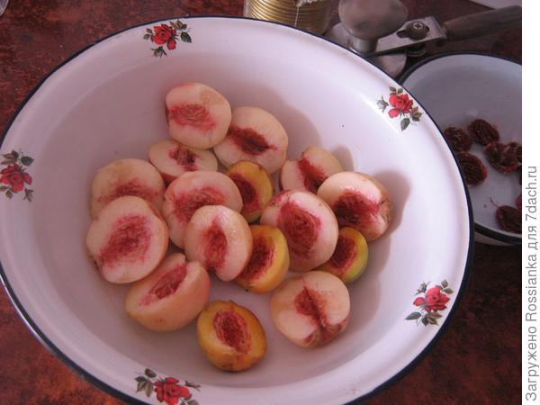 Отделяем косточки.