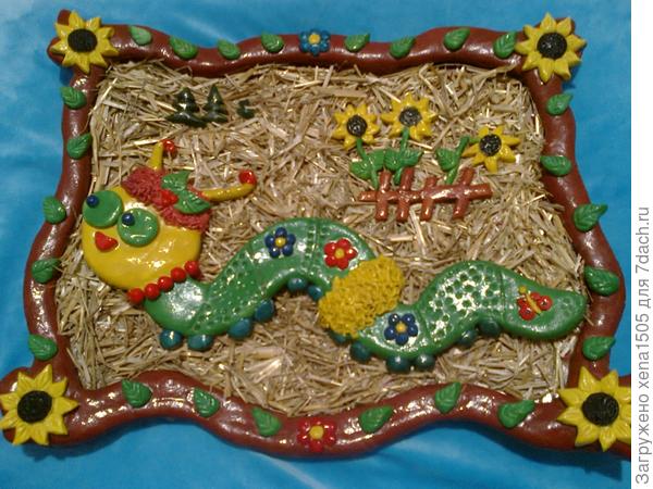 гусеничка из соленого теста