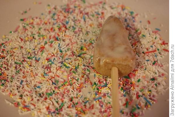 обвалять в стружке