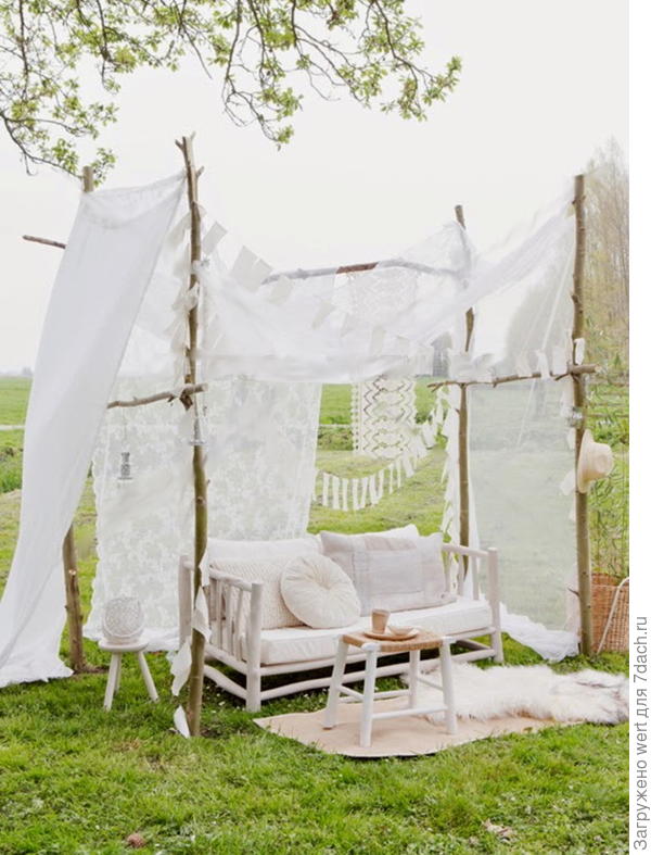 Декоративная идея для осеннего чаепития в саду