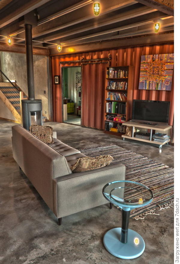 Дом из транспортных контейнеров