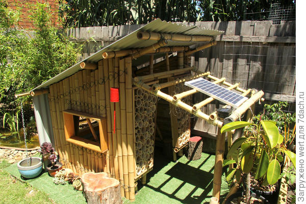 Домик из бамбука