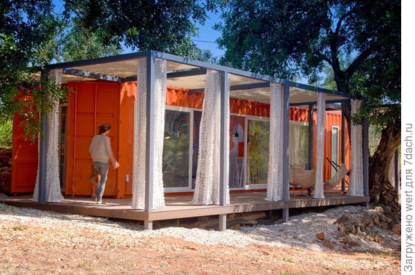 Домик из контейнера