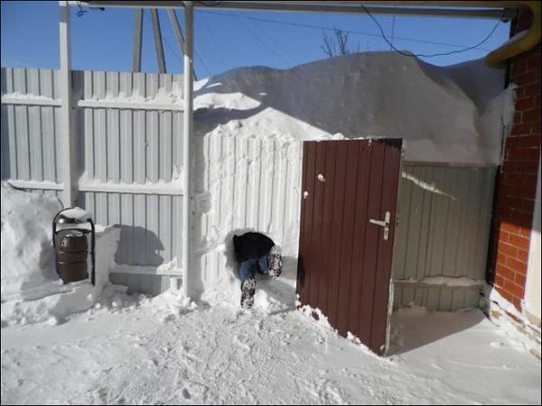 Зима пришла! Мам, я в садик пошла!