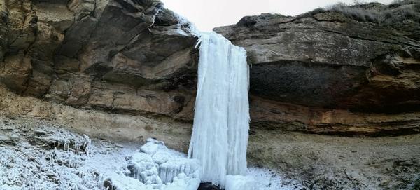 Водопад замерз...