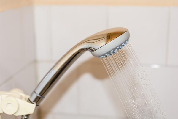 Водные процедуры помогают уменьшить зуд