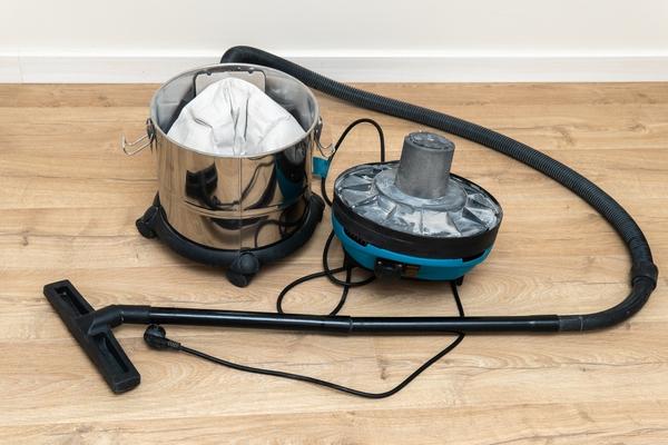 Важно правильно выбрать тип пылесборника